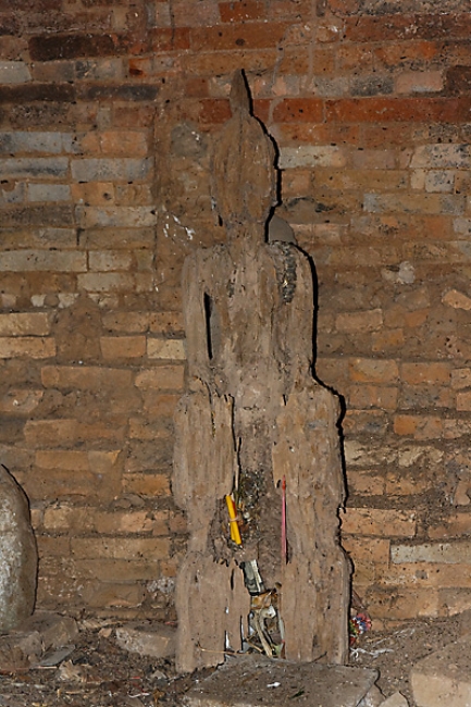 18-Prasat Tha Piang Tia-003